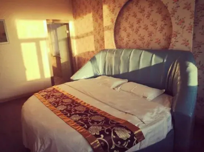 Arun Banner Meng E Express Hotel
