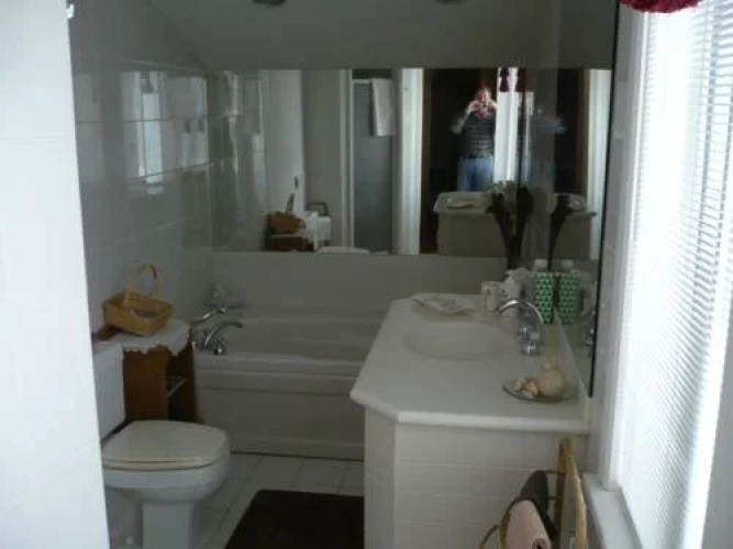 Brock Hollow B & B
