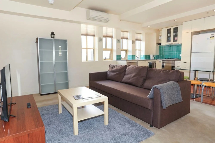 2 Beds 2 Baths Free Carpark behind State Library