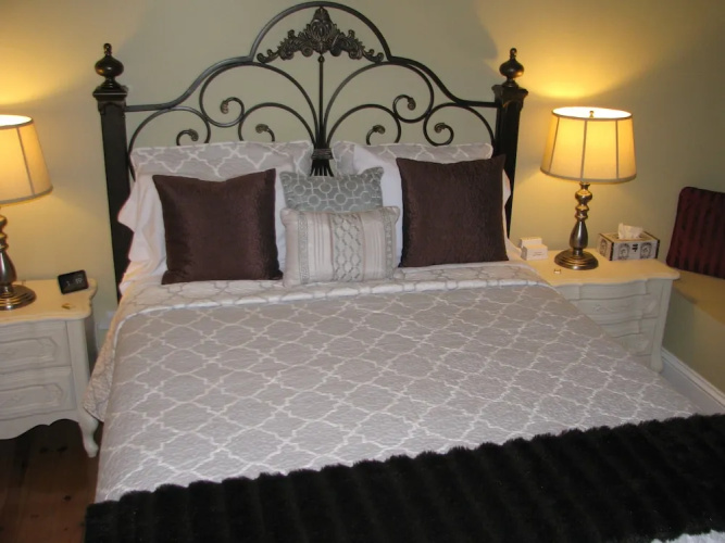 Clyde Hall Bed and Breakfast
