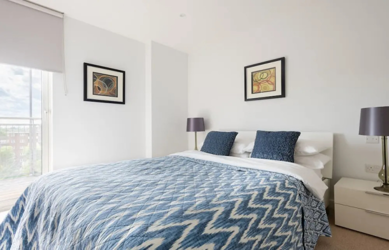 2 bed 2 Bath Greenwich Apart. - London