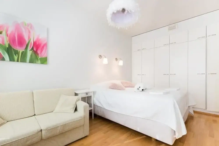 1 Bedroom Twin Apartment with city view