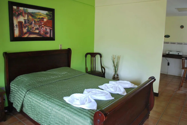 Dos Palmas Studio Apartments