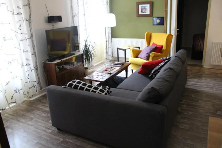Olive Tree City Apartment