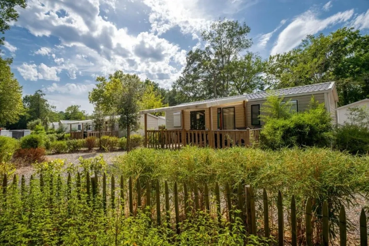 3 Bedrooms Privilege Cottage