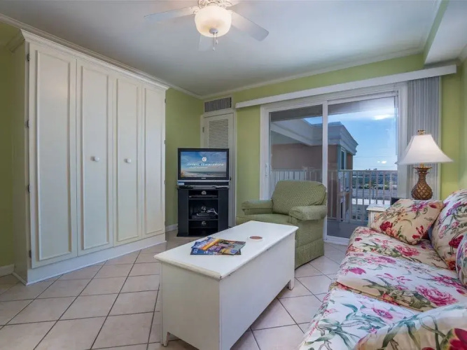 Makai 604 (bay View)