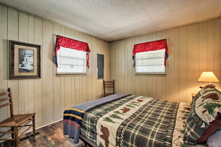 3 Bedrooms Cottage