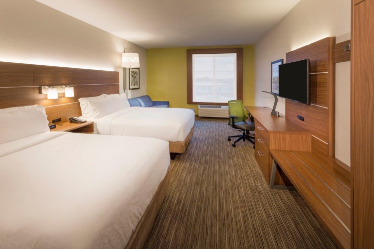Quadruple Suite
