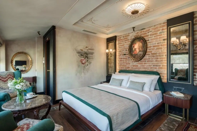 Deluxe Double room with partial sea view