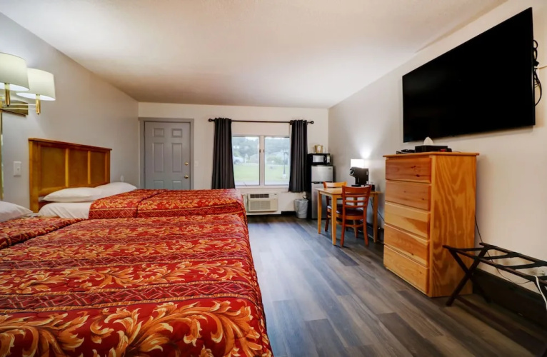 Canaan Motel