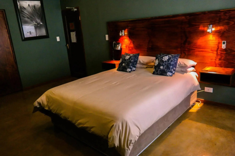 About Guest Lodge