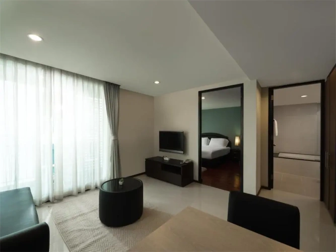 1 Bedroom Suite