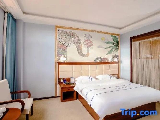 Quintuple Family Suite
