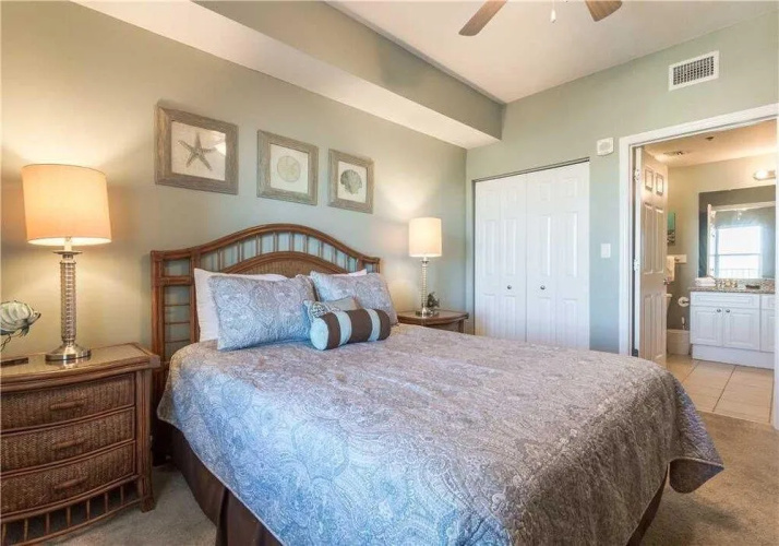 Seawind 1002 - 3 Br condo by RedAwning