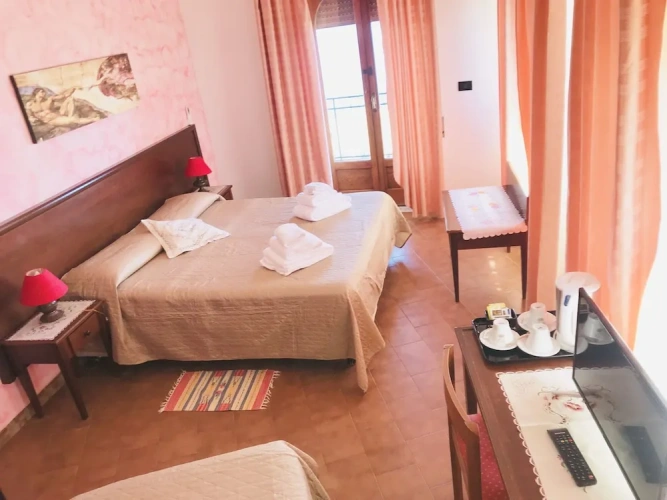 Classic Double room with sea view