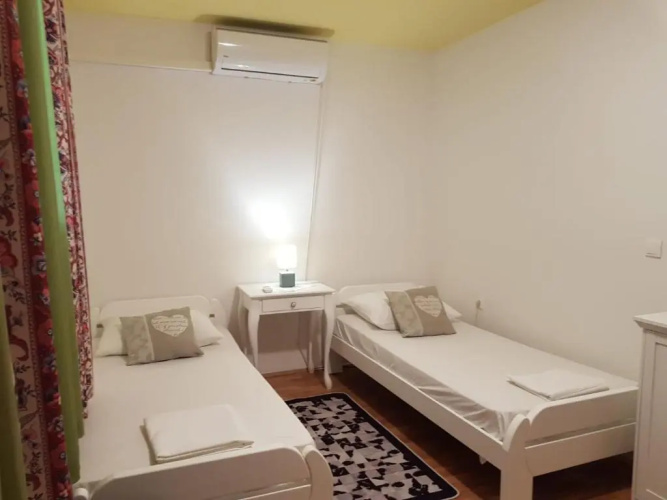 Apartments Kurilj