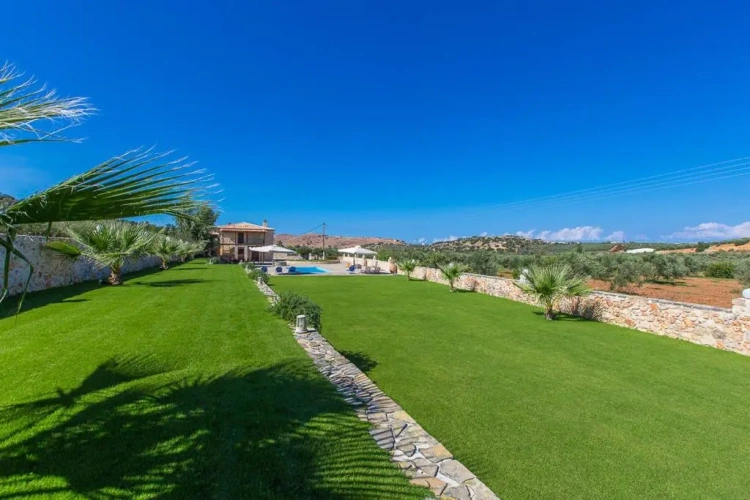 Deluxe Villa