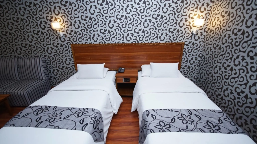 Deluxe Suite
