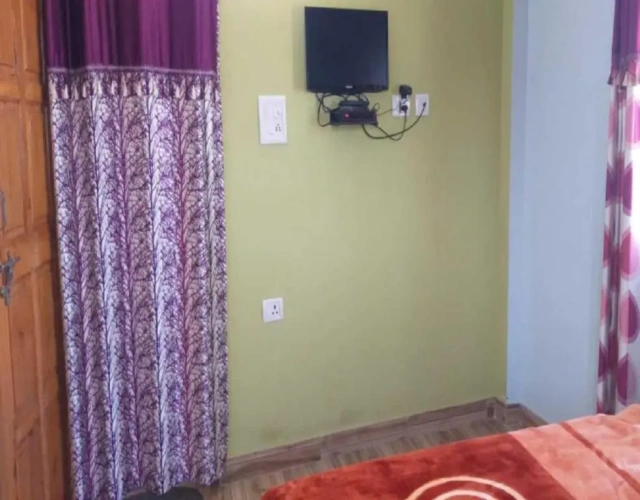Classic Quadruple room