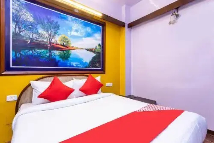 Shree Malak Hotel by OYO Rooms