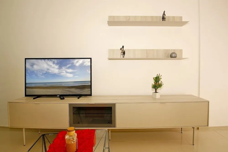 Pepper Street Apartment