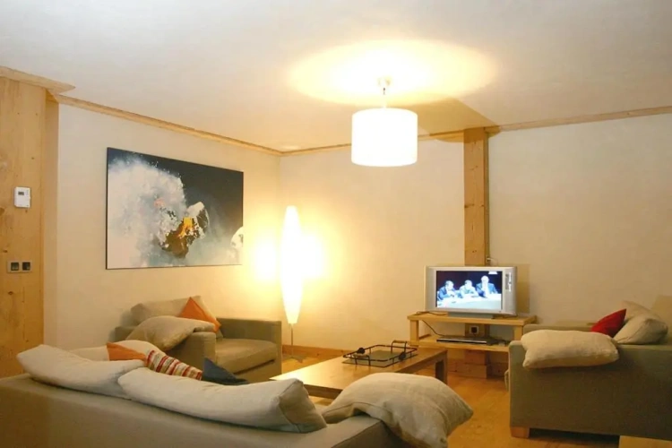 3 Bedrooms Bed in Dorm