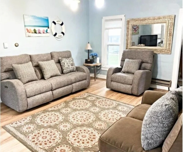 5 Bedrooms Cottage