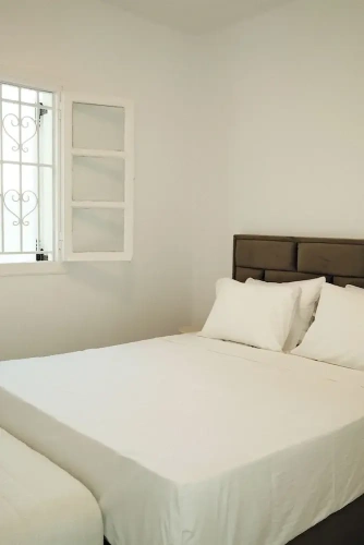 Economy room