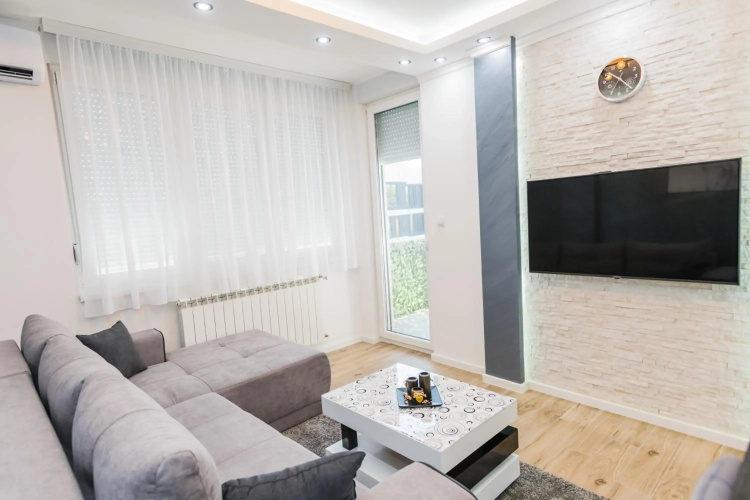 Jacuzzi Lux Sanja