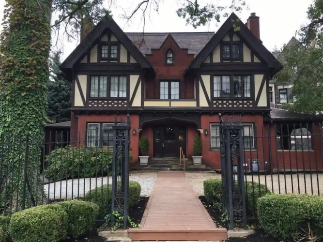 Deluxe Double Cottage