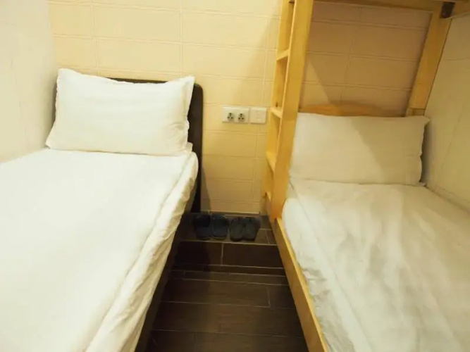 Lam Shan - Pakho Hostel