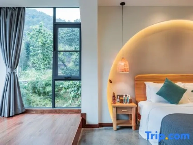Standard Double room with view