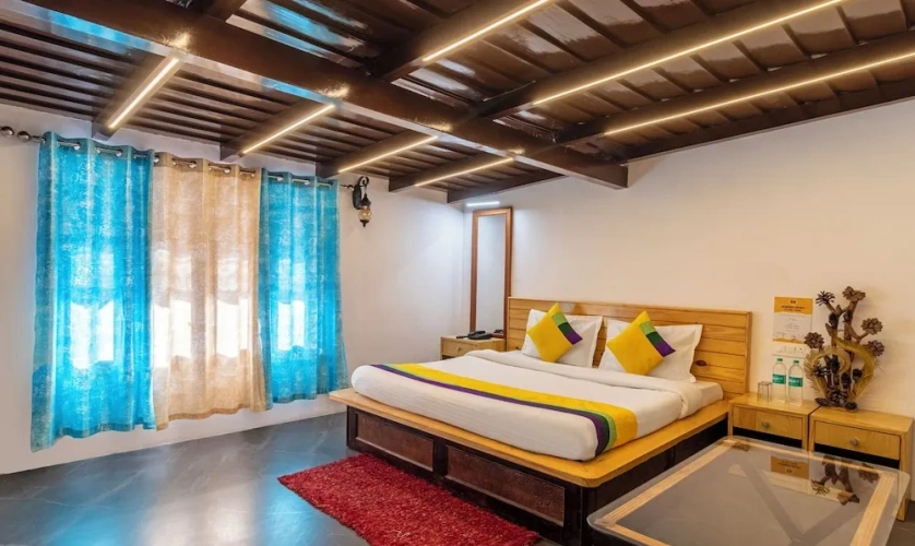 Deluxe room with balcony