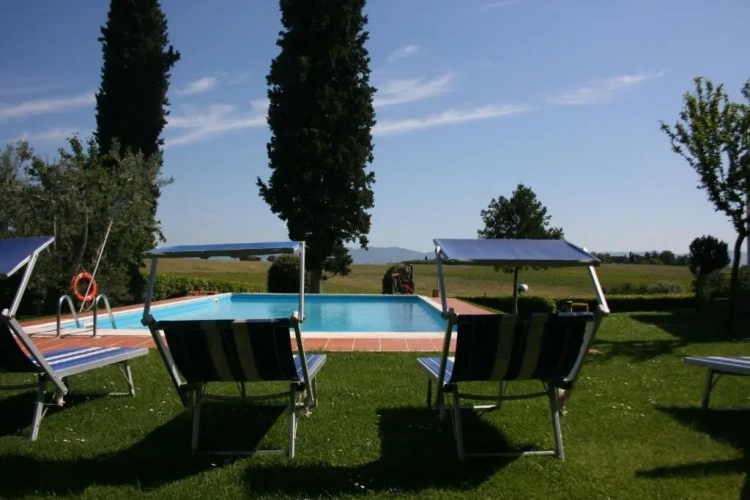 4 Bedrooms Villa