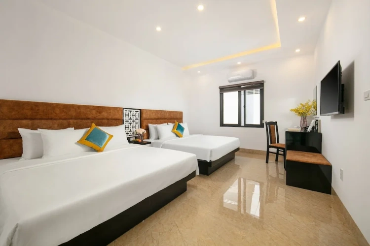 Standard Family room with balcony and with garden view