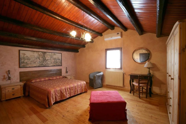B&B Triskele