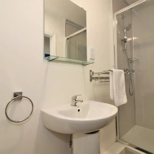 No 5 Bonnet Apartments 2 Bed