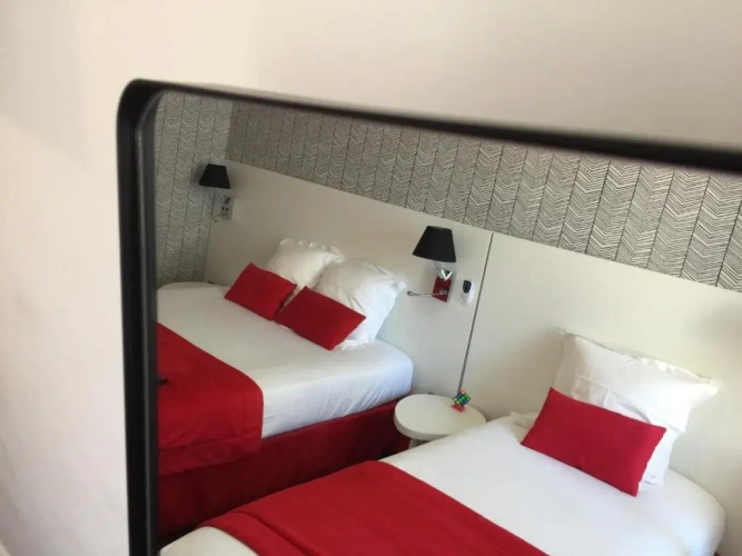 Standard Triple room