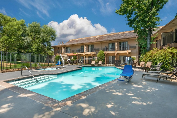 Best Western Plus Sonora Oaks Hotel & Conference Center photo 19