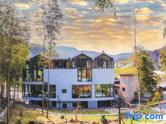 Hepan Zhanghuajia Guesthouse