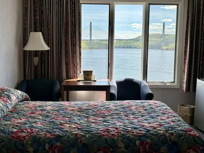 Standard Quadruple room with river view