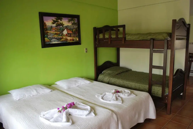Dos Palmas Studio Apartments