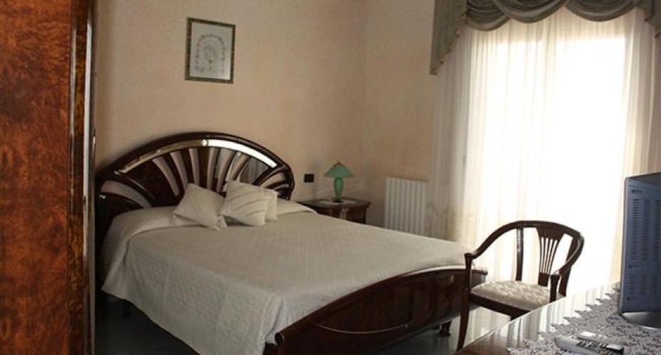 Deluxe Double room with balcony and with sea view