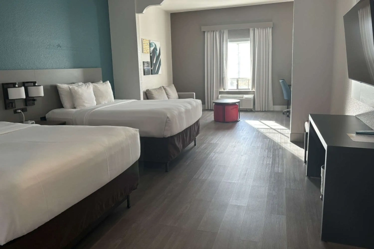 Quadruple Suite