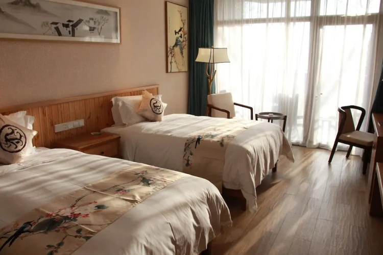 Deluxe Double room with lake view