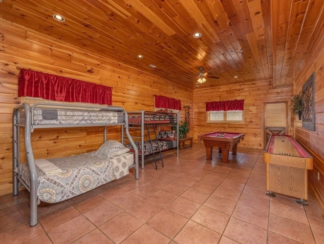 5 Bedrooms Standard room with balcony
