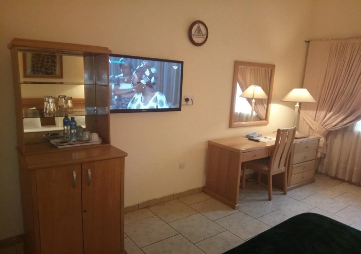 Asaa Pyramid Hotel
