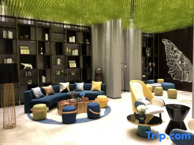 Chengdu Panda Free Apartment