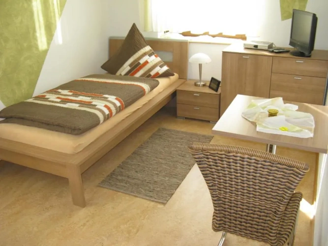 Standard Single room