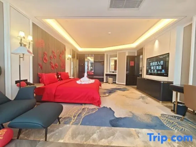 1 Bedroom Luxury Suite